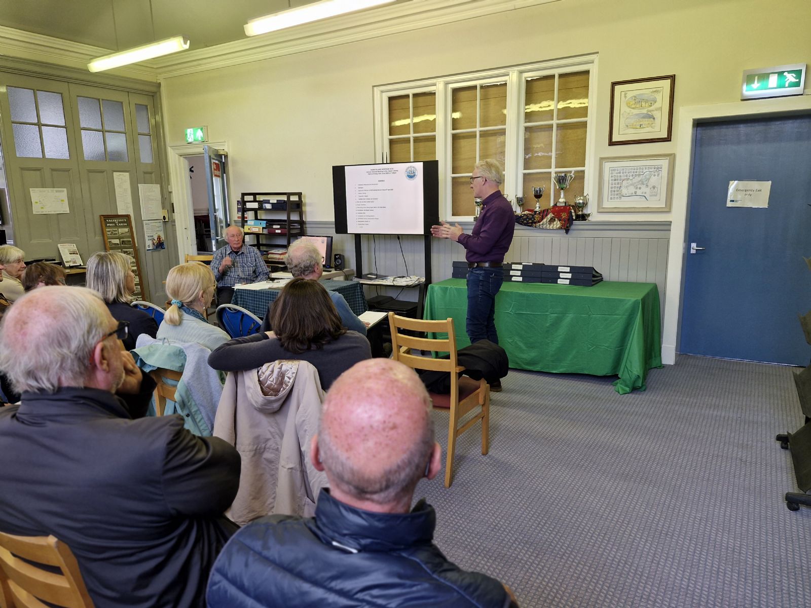 Allan Addressing the meeting